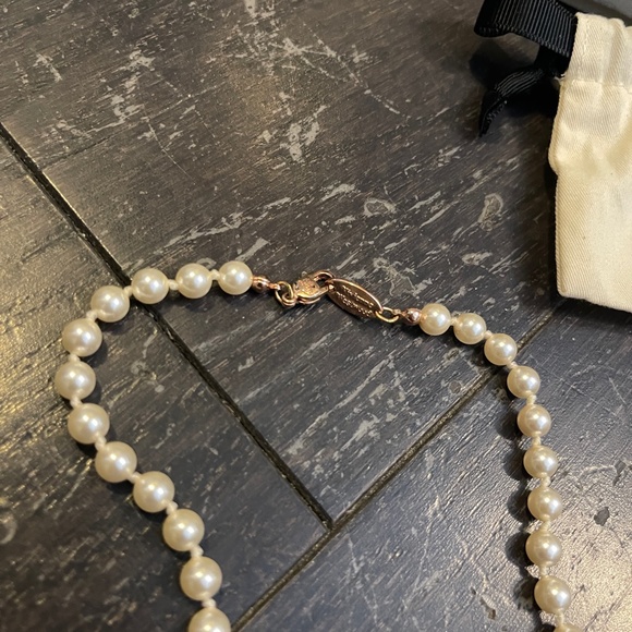 VIVIENNE WESTWOOD mini bas relief pearl chocker full set rose gold HTF - Picture 2 of 5